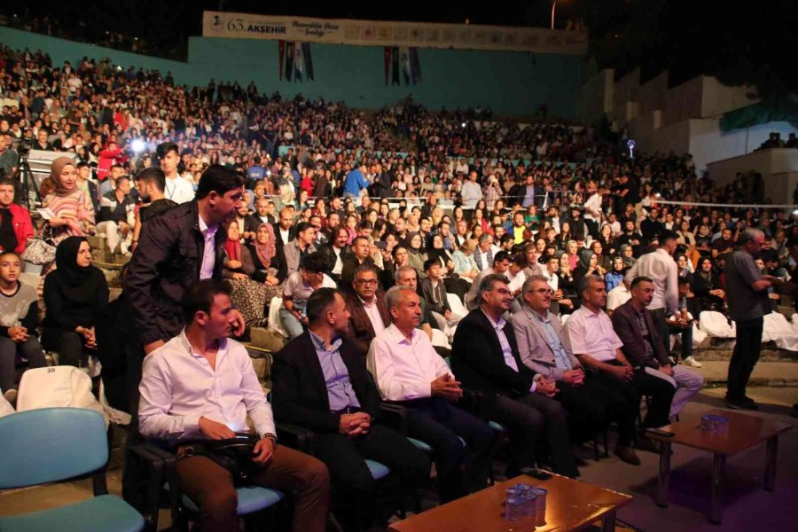 Nasreddin Hoca Şenliği’nin Finalini Bengü Yaptı