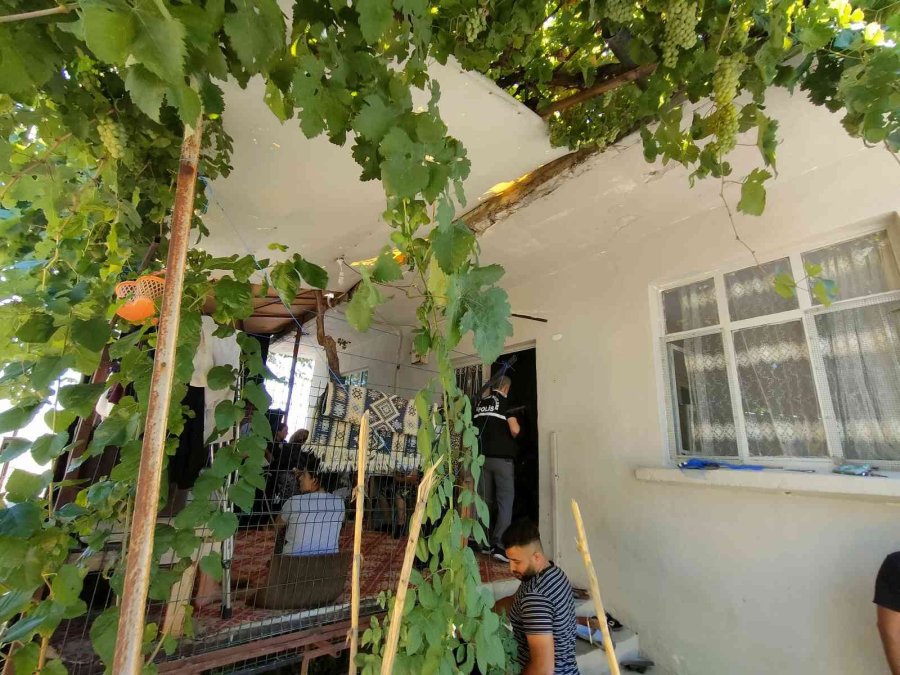 Ağabeyinin Evinde Fenalaşan Kadın Kurtarılamadı