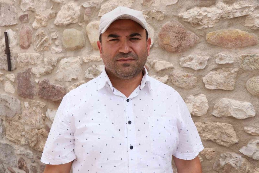 Sellerin Yıkamadığı Eğri Minare Asırlardır Ayakta