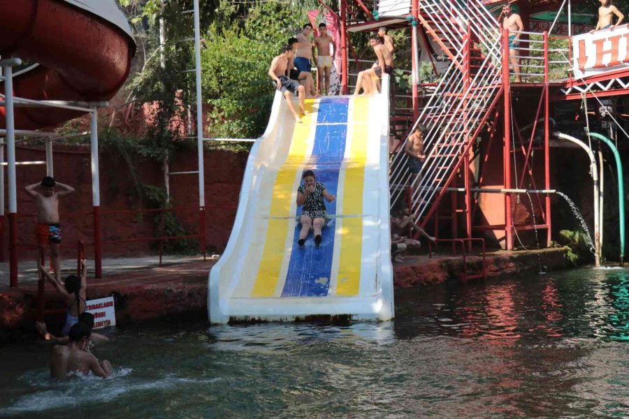 Alanya’nın Bunaltıcı Sıcağından Kaçanların İlk Durağı Buz Gibi Suyuyla Dim Çayı Oldu