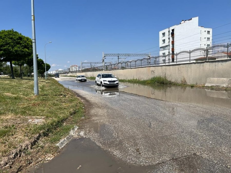 Göle Dönen Yol, Sürücülere Zor Anlar Yaşattı