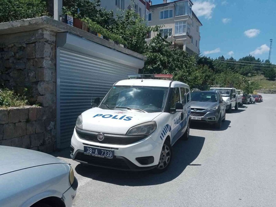 Kayseri’de Şüpheli Ölüm