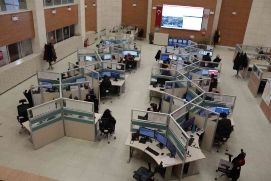 112 Acil Çağrı Merkezi’ne Gelen Çağrıların Yarısı Asılsız