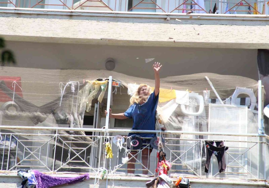 Genç Kadın Yaptıklarıyla Mahalleliyi Canından Bezdirdi