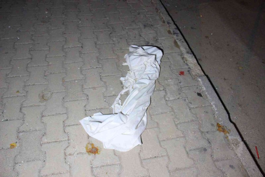 Çakmak Tüpü Bomba Gibi Patladı: 4 Yaralı