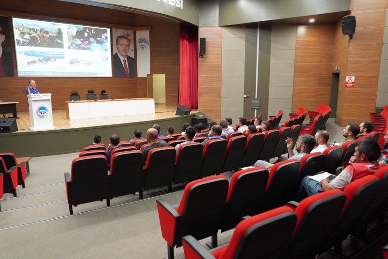 Melikgazi Belediye Personeline Afad’dan Uygulamalı Eğitim