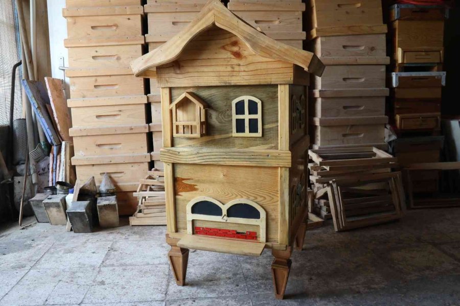 ‘bal İşçileri’ Odunpazarı Evleri’ni Simgeleyen Kovanda Üretim Yapacak