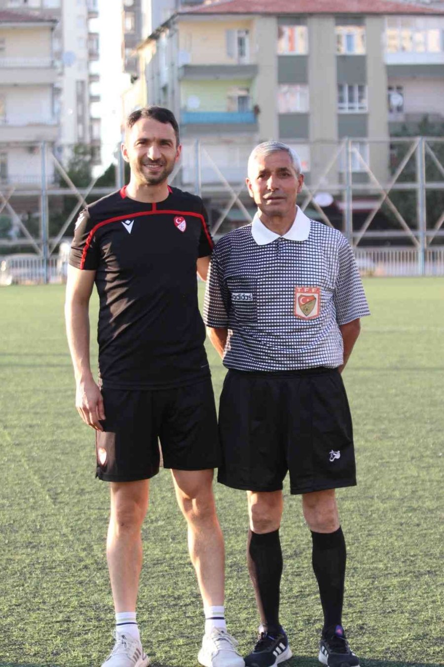 Abdulkadir Bitigen, Babasından Sarı Kart Gördü