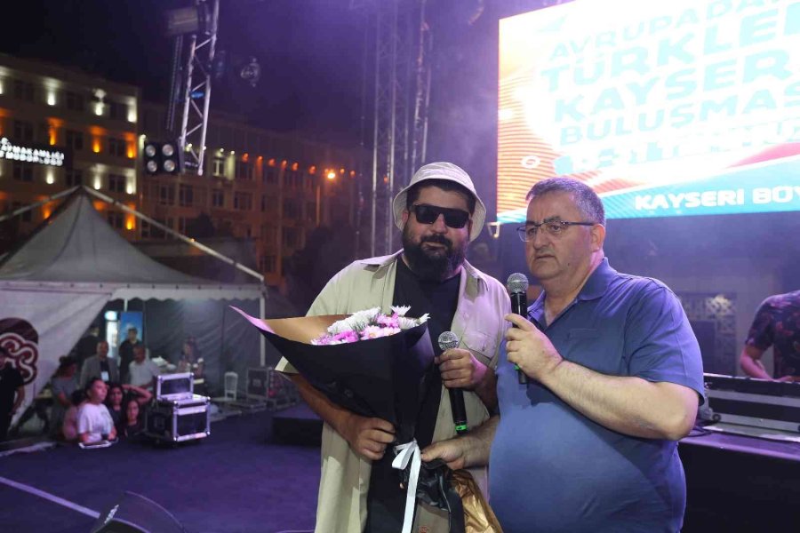 Büyükşehir Konserlerine Yoğun İlgi