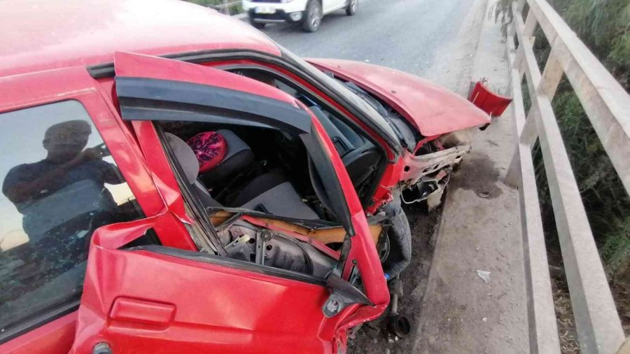 Alkollü Halde Köprü Korkuluklarına Çarptı, ’şaştım Kaldım’ Dedi