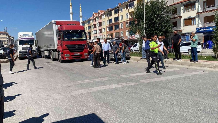 Konya’da 3 Araçlı Zincirleme Kaza: 3 Yaralı