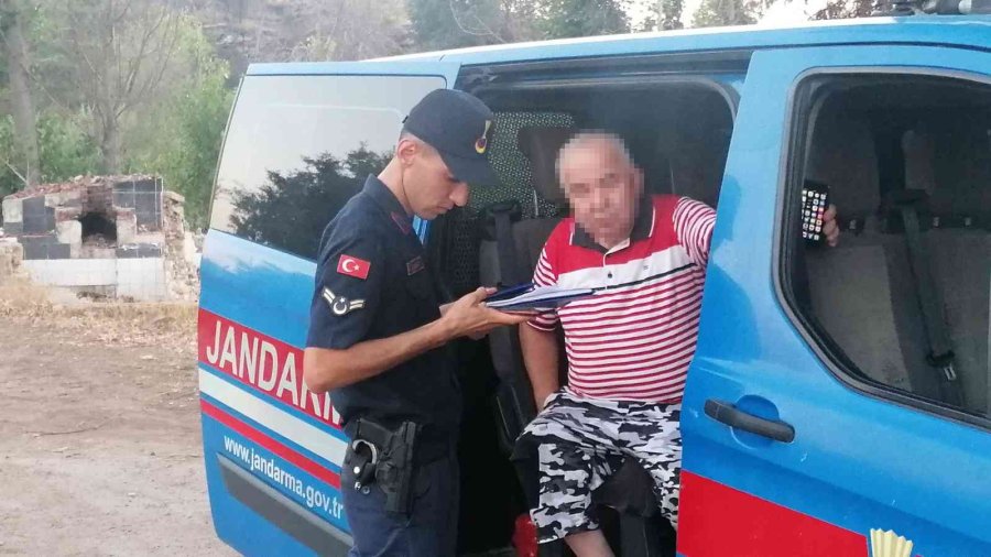 Alkollü Halde Köprü Korkuluklarına Çarptı, ’şaştım Kaldım’ Dedi