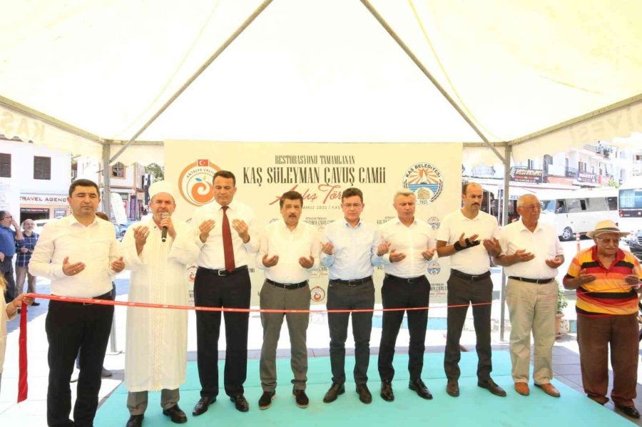 Kaş’ta Restorasyonu Biten Süleyman Çavuş Camii İbadete Açıldı