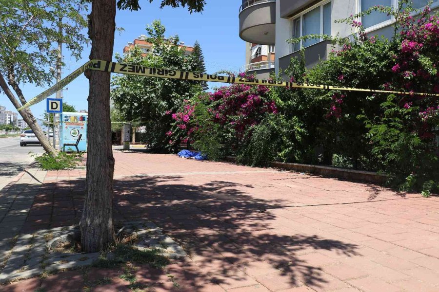 Süt Alıp Evine Dönerken Yolda Fenalaşarak Hayatını Kaybetti