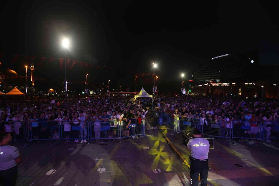 Avrupadaki Türkler Kayseri Buluşması Konserleri Devam Ediyor
