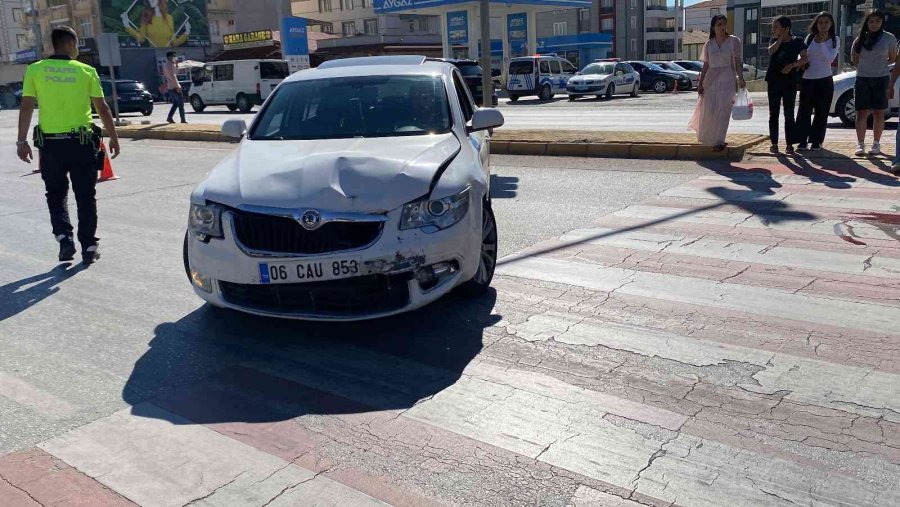 Konya’da Zincirleme Trafik Kazası: 3 Yaralı