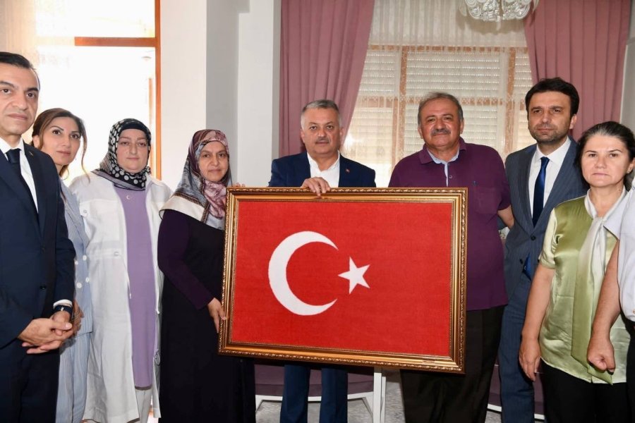 15 Temmuz Şehitleri Mezarları Başında Anıldı