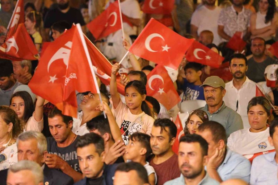 Kaş’ta 15 Temmuz Demokrasi Ve Milli Birlik Günü Kutlandı