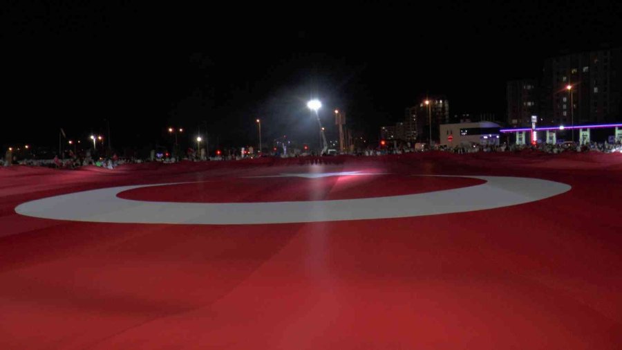 Dünyanın En Büyük Türk Bayrağı 15 Temmuz’da Yeniden Açıldı