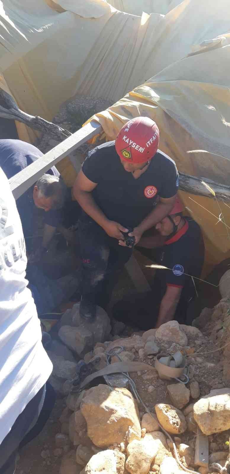 25 Metrelik Çukura Düşen Yaşlı Adam Hayatını Kaybetti