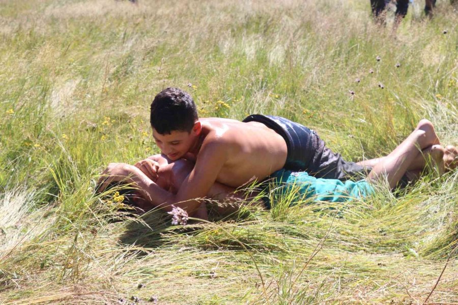 Kırkpınar’ın Rövanşı Gökbel Yağlı Güreşleri Başladı