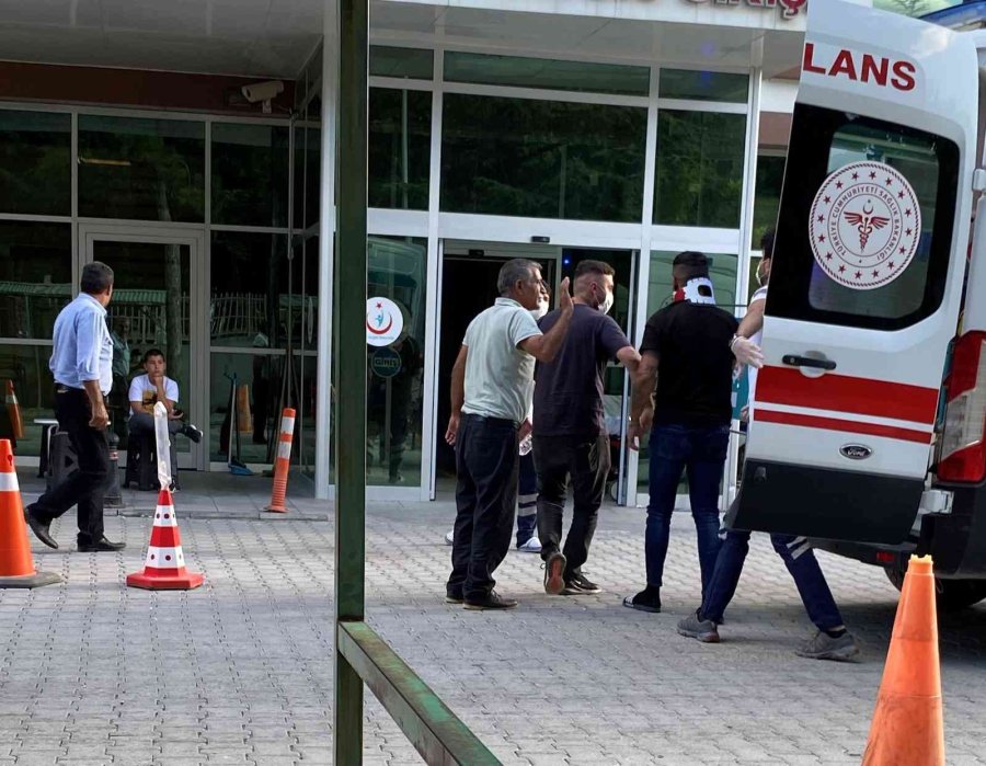 Konya’da Cip Traktörün Römorkuna Çarptı: 1 Yaralı