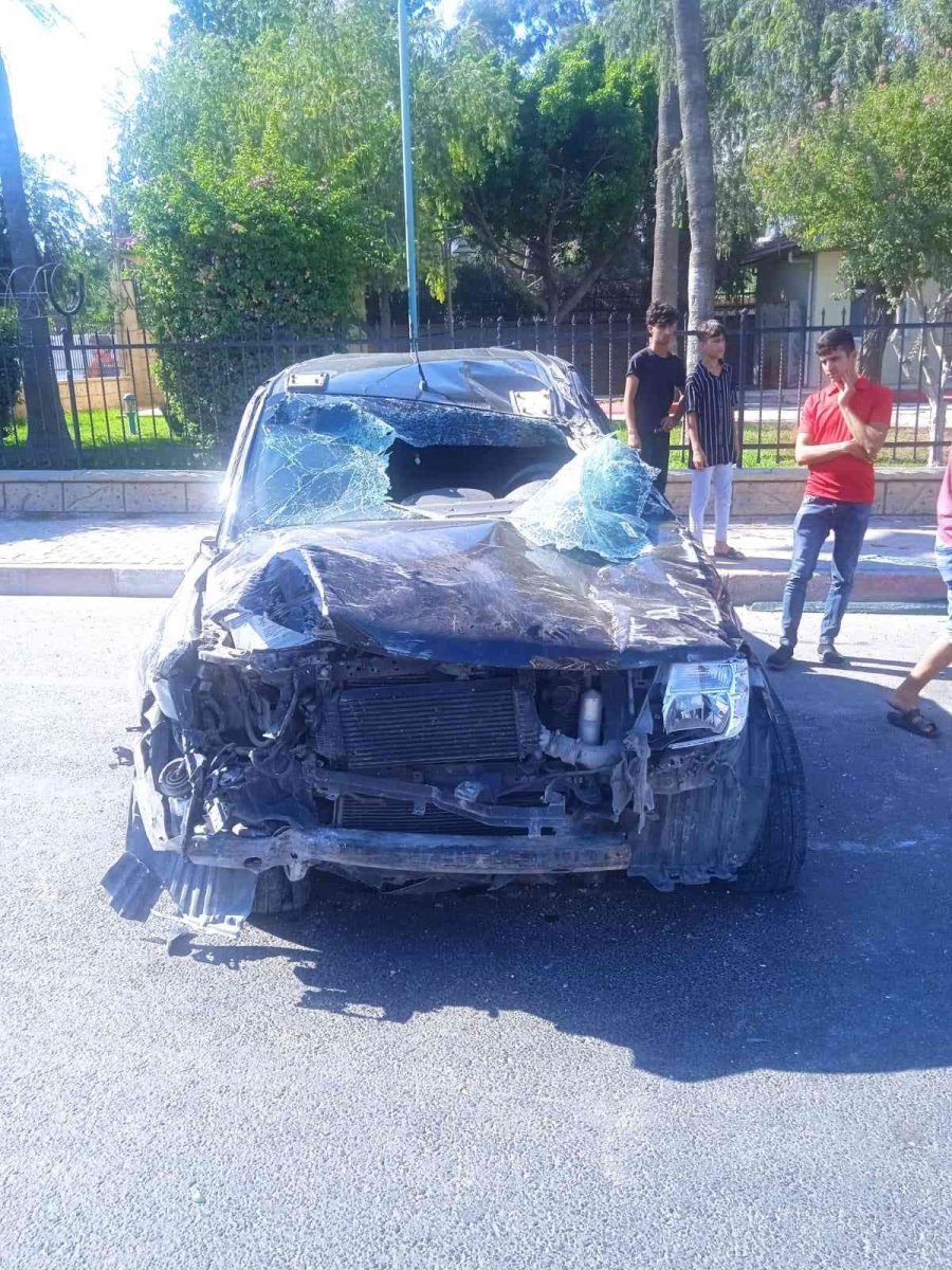 Trafik Kazasında 2 Kişi Yaralandı