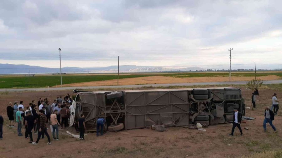 Kayseri’de Tur Otobüsü Devrildi: 31 Yaralı