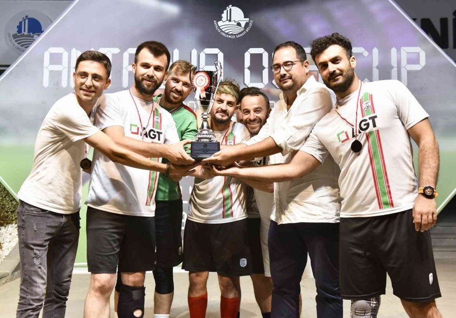 Antalya Osb Firmalar Arası Halı Saha Futbol Turnuvası Sona Erdi