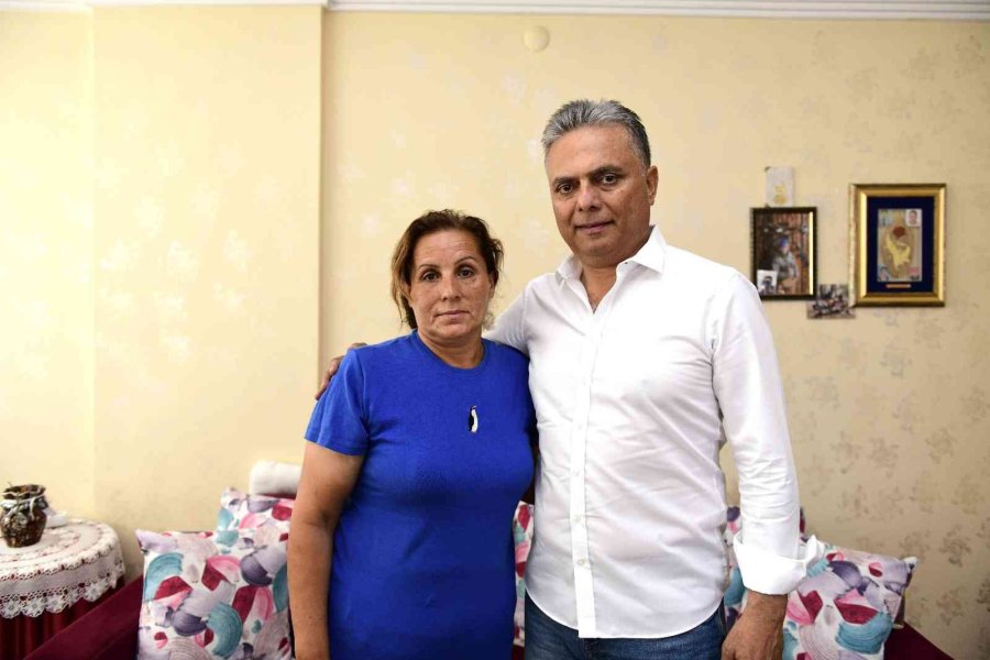 Belediyenin Plajında Çalışanlara Saldırı