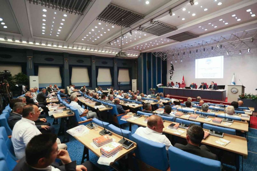 Büyükşehir Belediye Meclisi Toplandı