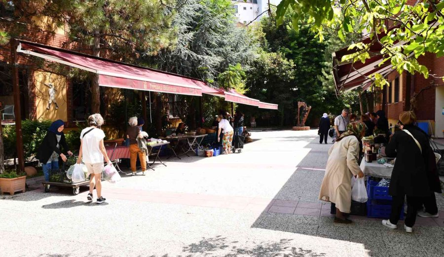 Kadın Üreticilerin Emeği Değer Kazanıyor