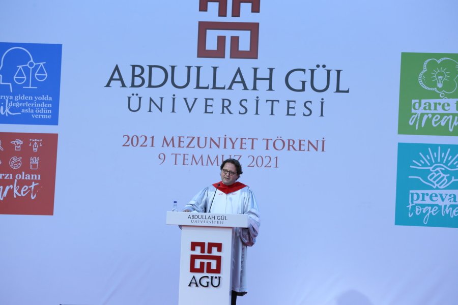 Agü’de 5. Mezuniyet Heyecanı