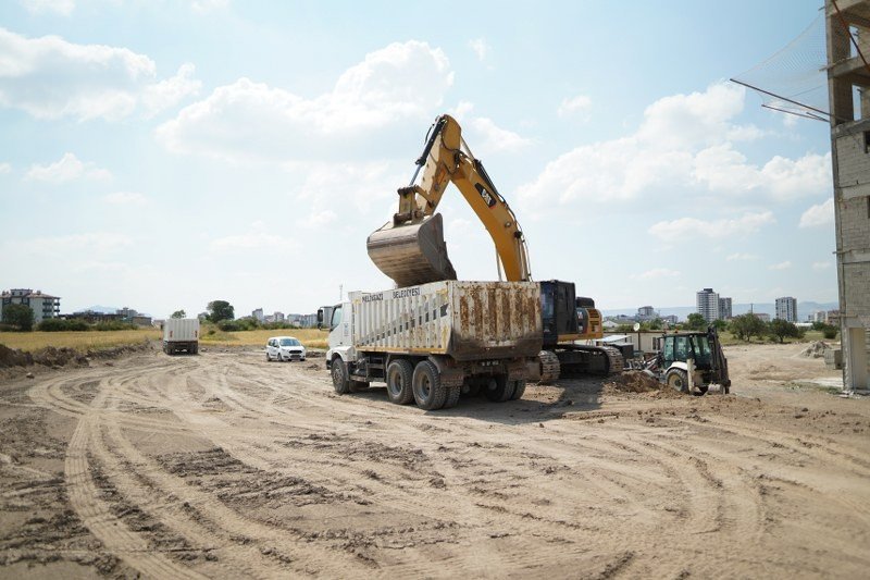 Tavlusun Ve Fatih Mahallesinde Asfalt Ve Parke Çalışmaları