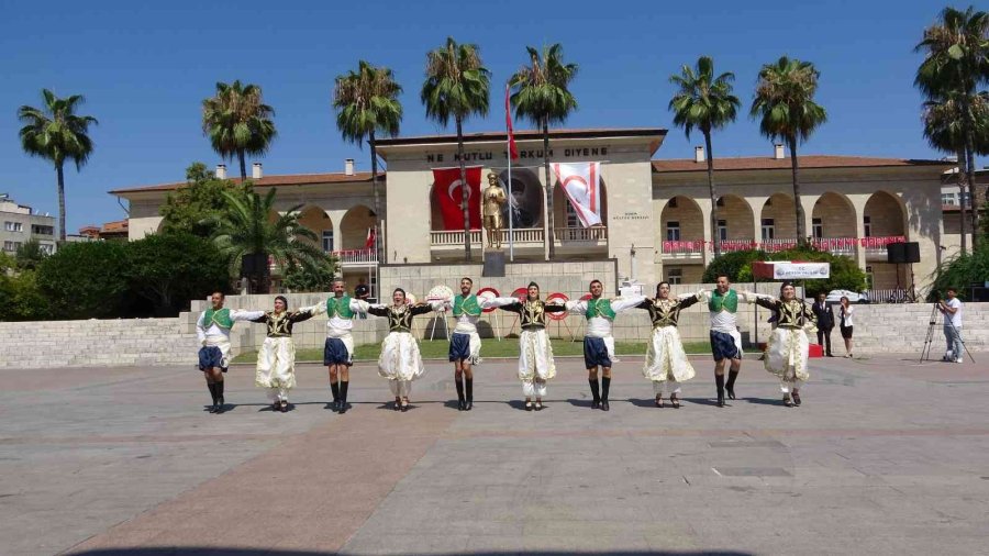 Kıbrıs Barış Harekatı’nın 48. Yıldönümü Mersin’de Törenle Kutlandı