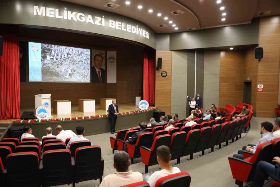 Melikgazi Belediyesi’nden Müteahhitlere Kentsel Dönüşüm Sunumu