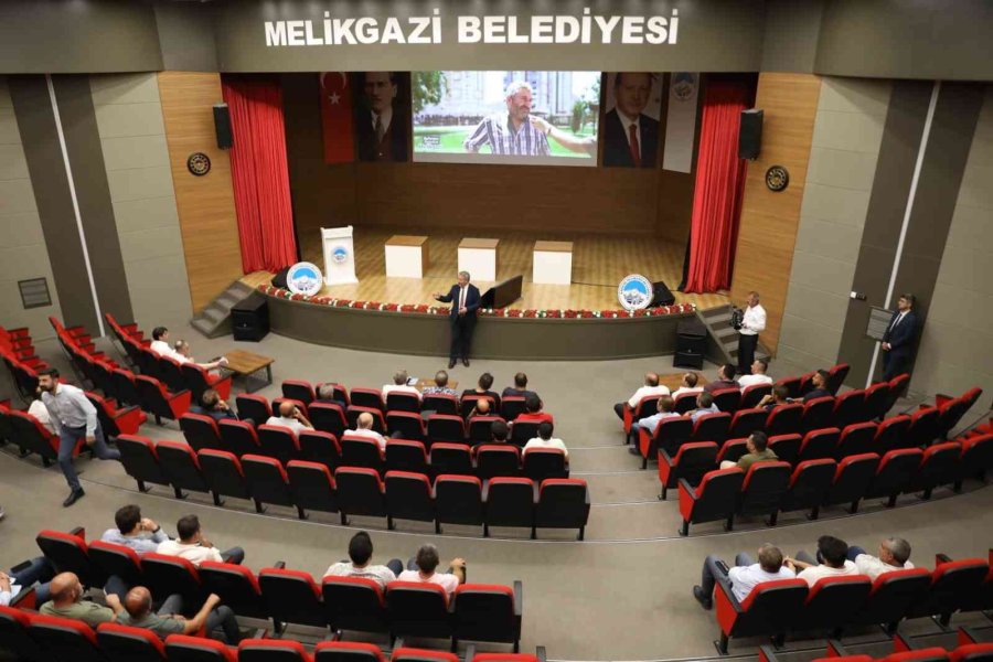 Melikgazi Belediyesi’nden Müteahhitlere Kentsel Dönüşüm Sunumu