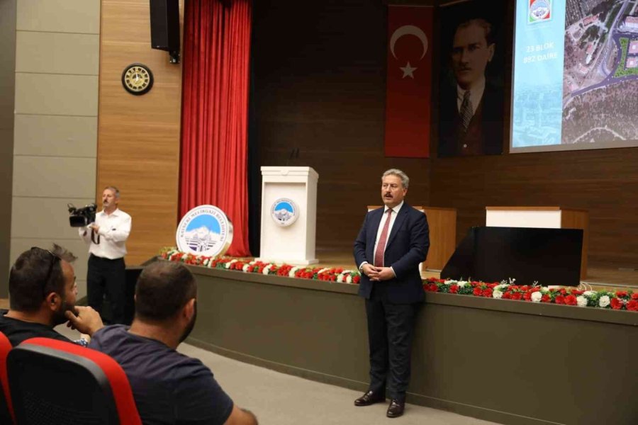Melikgazi Belediyesi’nden Müteahhitlere Kentsel Dönüşüm Sunumu