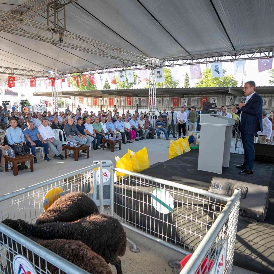 Seçer, ’tarımsal Destek Dağıtım’ Törenine Katıldı