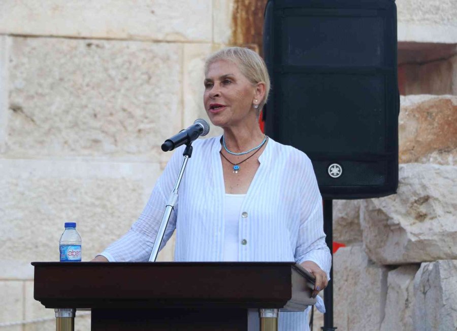 Antik Meclis Binasında Bin 500 Yıl Sonra İlk Resmi Toplantı