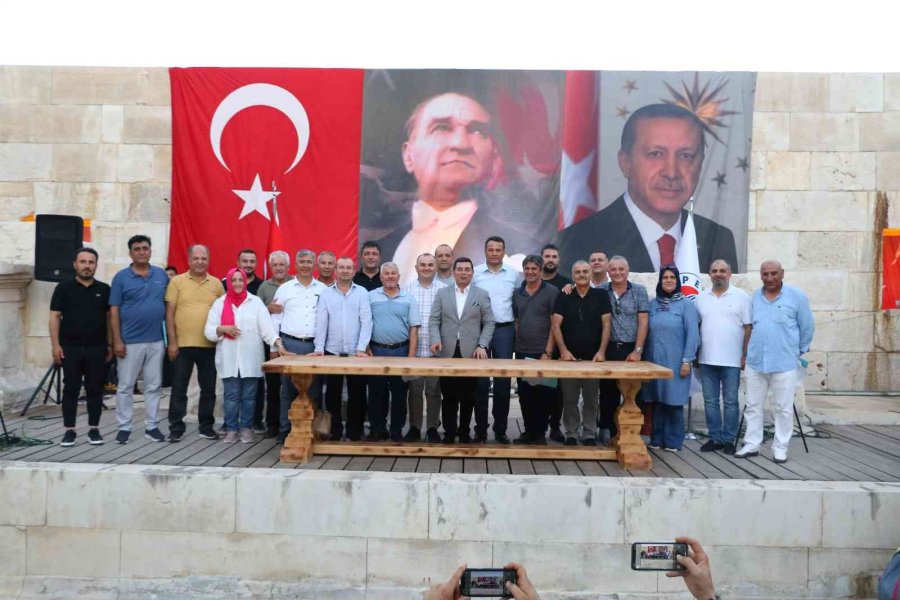 Antik Meclis Binasında Bin 500 Yıl Sonra İlk Resmi Toplantı