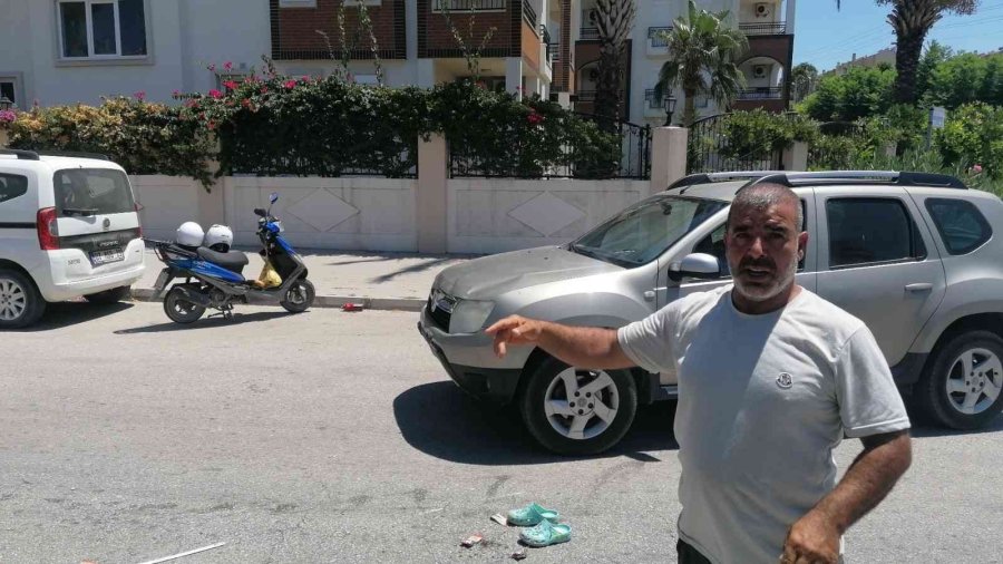 Ters Yönden Gelip Otomobille Çarpışan Motosikletteki Baba Oğul Kask Sayesinde Hayata Tutundu: 2 Yaralı