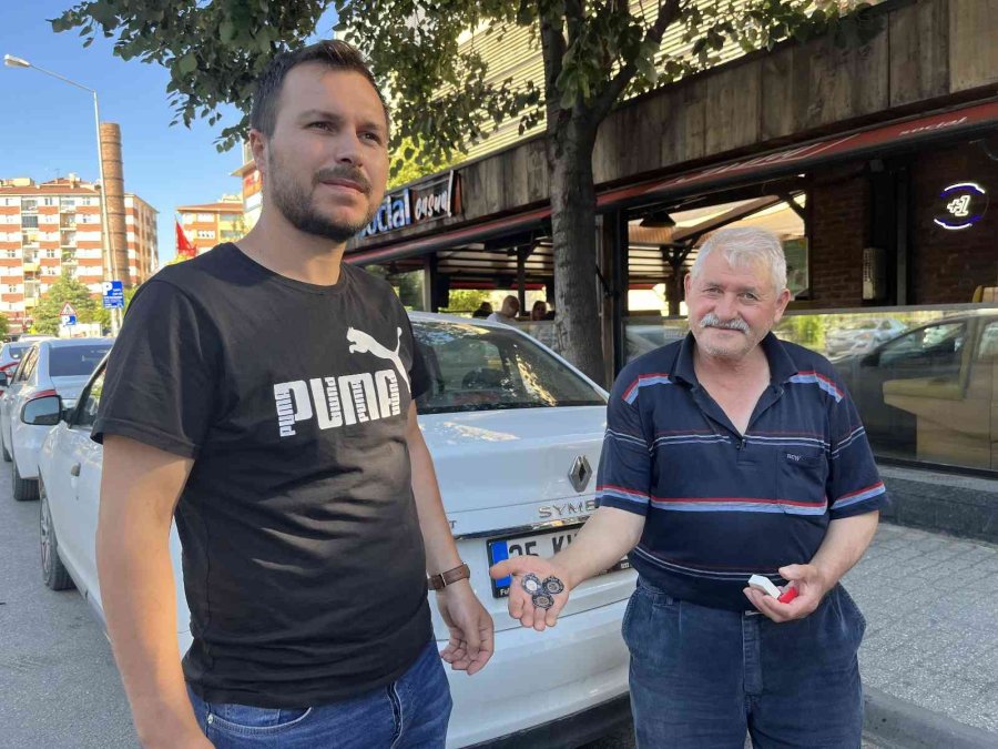 Kaybedilmiş Altınları Sahibine Ulaştırmak İçin Bir Ay Boyunca Uğraş Verdi