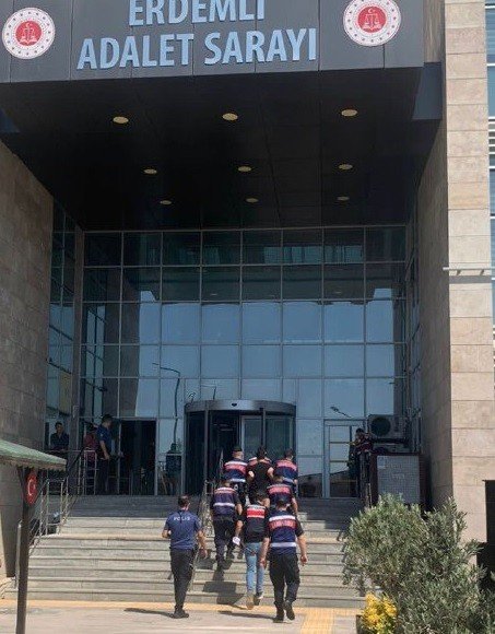 Mersin’de 8 Kurşun Sıkılarak Öldürülen Şahsın Katil Zanlısı Tutuklandı