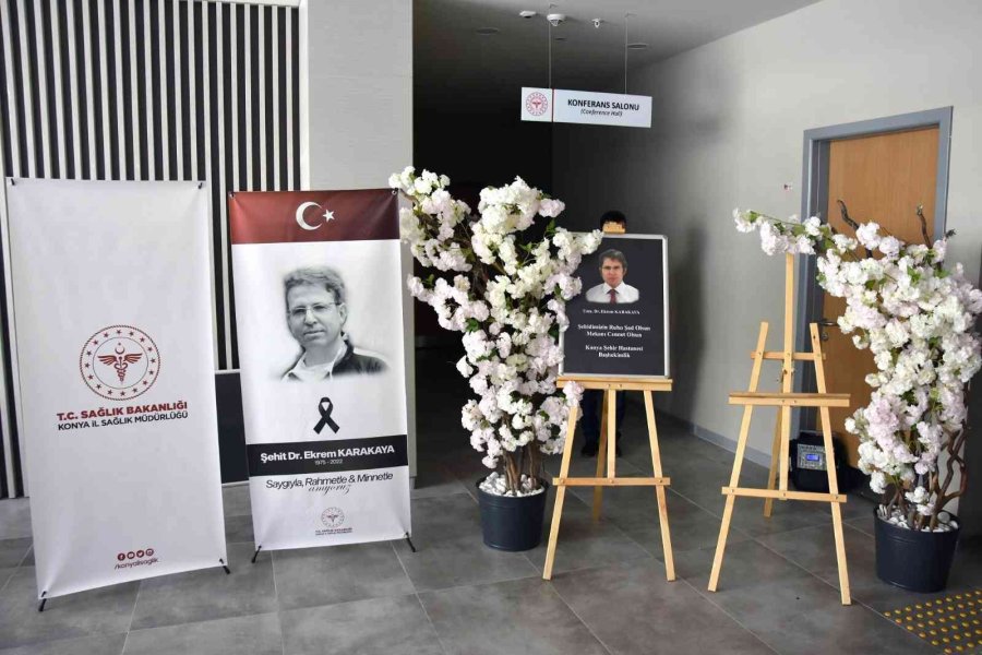 Şehit Dr. Ekrem Karakaya İçin Anma Töreni Düzenlendi