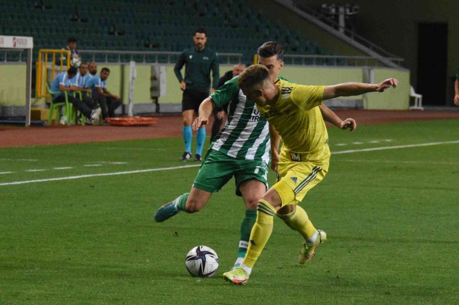 Uefa Konferans Ligi: Bate Borisov: 0 - Konyaspor: 1 (ilk Yarı)