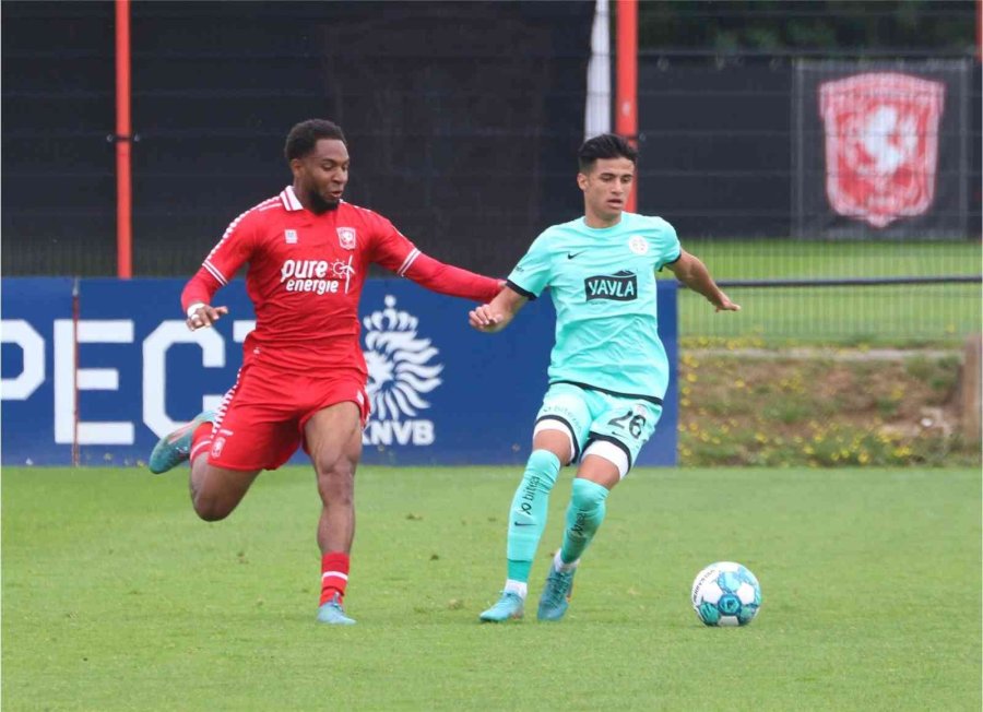 Antalyaspor, Hazırlık Maçında Twente’yi 3-1 Yendi