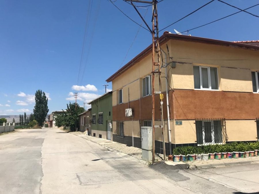 Güpegündüz Hırsızlık Girişimi Cep Telefonu Kamerasına Yansıdı