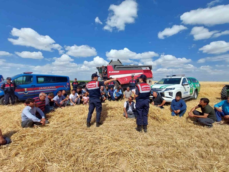 Jandarmadan Çiftçilere Anız Yangını Eğitimi