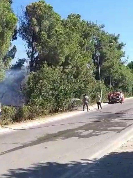 Turizm Bölgesindeki Yangın Golf Sahasına Sıçradı